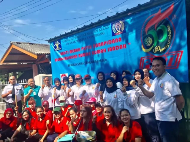 Jelang HUT 55 Pemasyarakatan, Pasukan Merah Putih Lapas Anak Wanita Tangerang Gelar Bersih Masjid