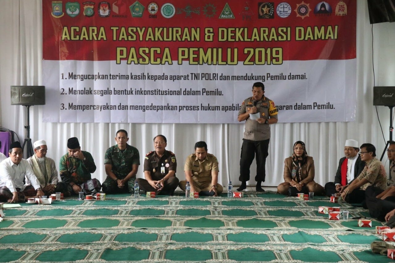 Ciptakan Situasi Aman dan Damai Pasca Pemilu 2019, Polres Metro Tangerang Kota Gelar Tasyakuran dan Deklarasi Damai