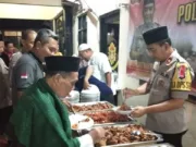 Kapolsek Batuceper Bukber Bersama Anggotanya