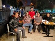 Dari Politisi Hingga Budayawan Nobar di Teras Coffee