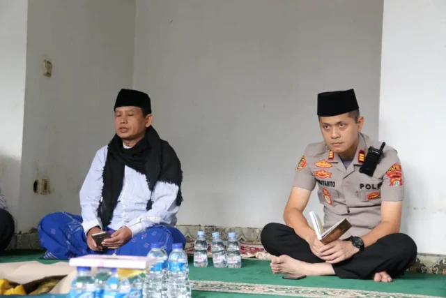 Tingkatkan Iman dan Taqwa, Polsek Kelapa Dua Rutin Gelar Pengajian Mingguan