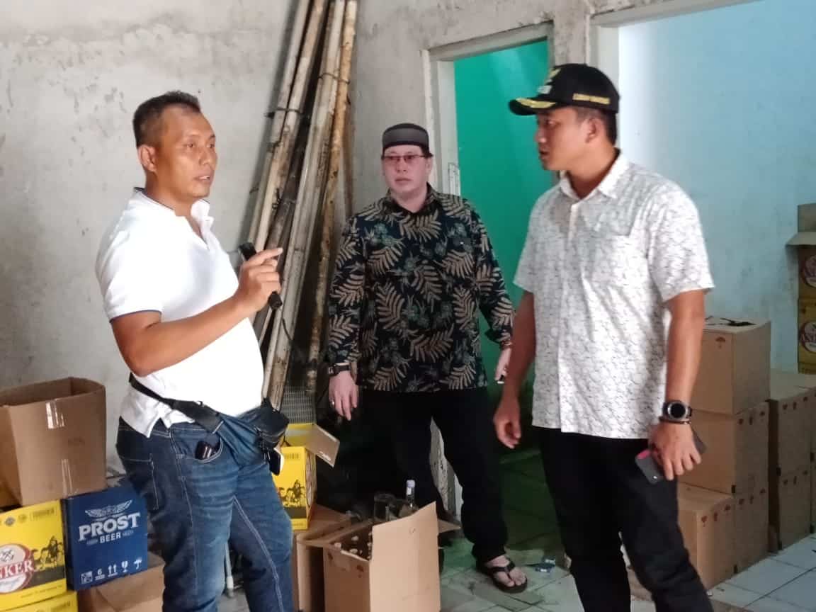 Polsek Curug Gerebek Toko Agen Miras