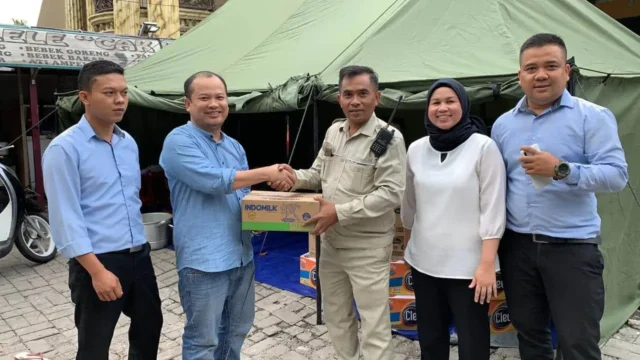 Bantu Korban Banjir, Sekertaris DPC Gerinda Kota Tangerang Buka 4 Dapur Umum