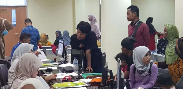 Ridho jalani pemeriksaan Lab di RSUD Tangerang