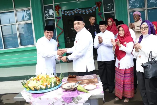 Bupati Zaki Hadiri Hut RSUD Paku Haji Ke II