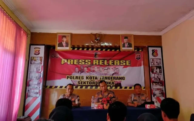 Antisipasi 3C, Polsek Cisoka Berikan Penyuluhan Kepada Karyawan Minimarket