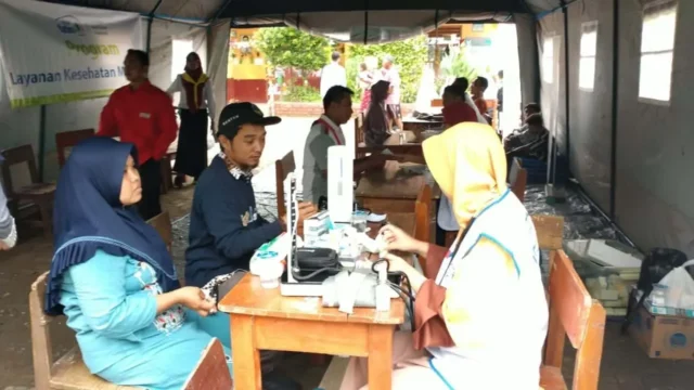 Pasca Banjir, Warga Mauk Mendapatkan Pengobatan Gratis