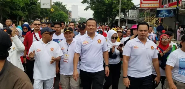 Sambut Hut Ke 12 Partai Gerindra, Ribuan Orang Ikuti Jalan Sehat