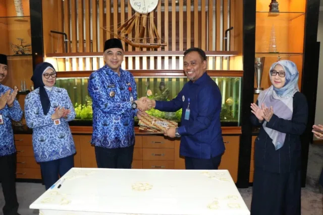 Bupati Zaki Kerjasama Dengan BPOM Awasi Peredaran Obat dan Makanan