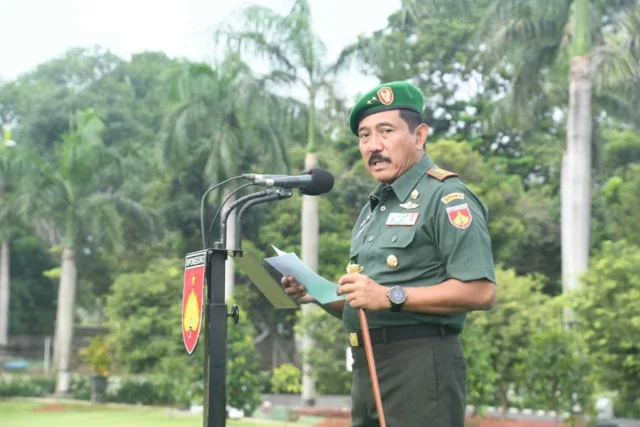 Upacara Bendera, Pangdam Sampaikan Pesan Kasad Pentingnya Jaga Kesehatan