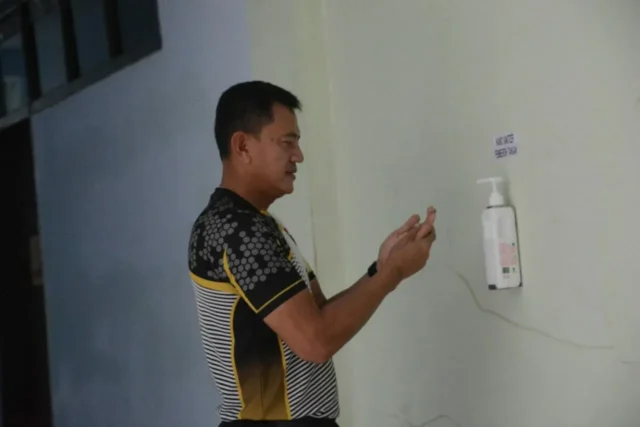 Cegah Virus Corona, Korem 071/Wijayakusuma Pasang Hand Sanitizer di Setiap Sudut Ruang Kantor