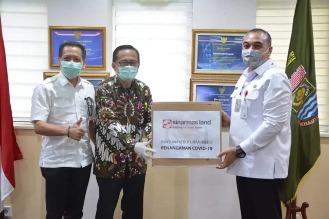 Bupati Zaki Terima Bantuan 1.500 Rapid Test dari Sinar Mas Land