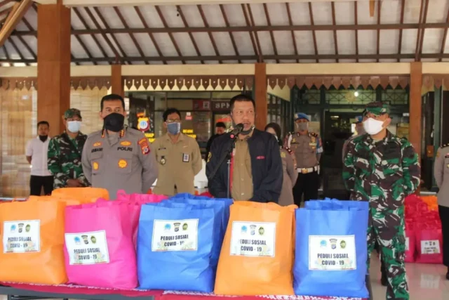 Bersatu Lawan Covid-19, Forkopimda Kota Yogyakarta Gelar Baksos Door To Door