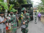 Jumat Berkah, Korem 071/Wjk Bagikan Sembako Kepada Warga Terdampak Corona