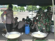 Sinergitas TNI-POLRI, Dirikian Dapur Lapangan Atasi Dampak Pandemi Covid-19