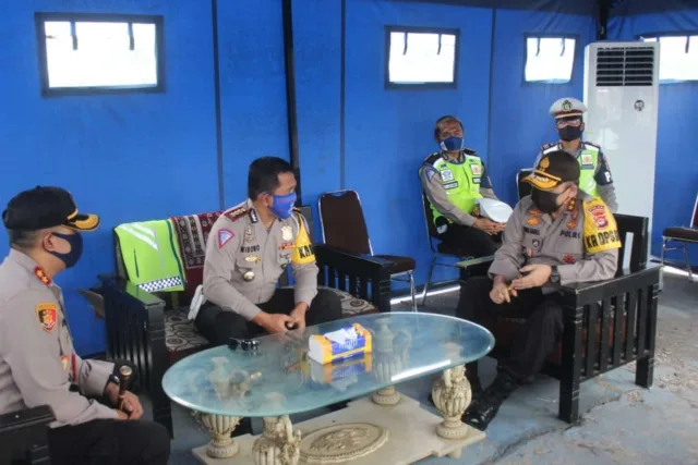 Kapolda Banten Tinjau Pos Check Point GT Merak