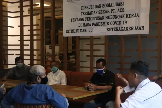 Pasca PHK, Polisi Bersama Serikat Karyawan PT. ACS Gelar Diskusi