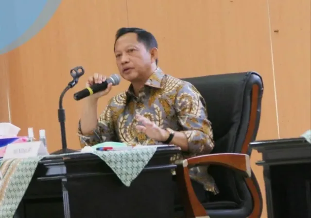 Mendagri Puji Inovasi Bupati Banyuwangi Bangun Sistem Penyaluran Bansos Yang Transparan dan Tepat Sasaran