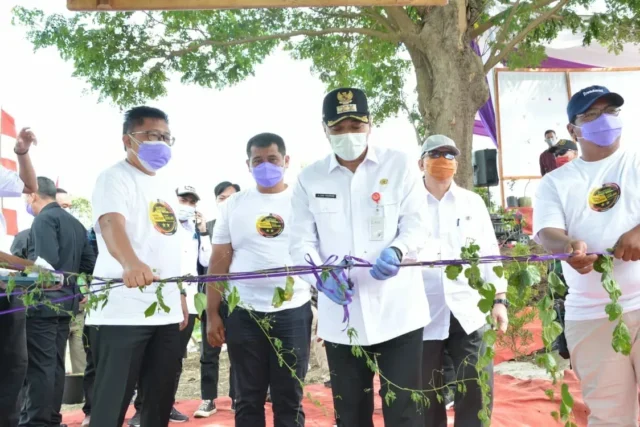 Bupati Tangerang Meresmikan Bank Sampah Sungai Cirarab Dan Waste Trap Cirarab