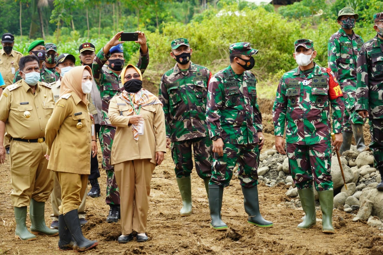 Danrem 071 : TMMD Untuk Membantu Perekonomian Masyarakat