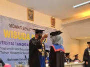 Terapkan Protokol Kesehatan, Universitas Tangerang Raya Gelar Wisuda