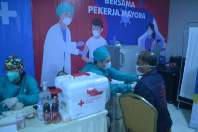 Melalui Program Gotong Royong, 5000 Karyawan PT Mayora Indah di Vaksin Sinoparm