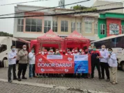 Peduli Kesehatan, FIFGROUP Cabang Ciledug Gandeng Komunitas Bundo Kanduang Gelar Donor Darah