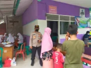 Kapolsek Cisoka Datangi Posyandu, Gelar Acara Vaksinasi Covid-19 Untuk Warga.