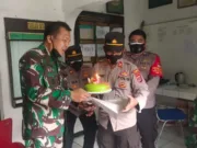 Sambut HUT TNI - 76, Kapolsek Cisoka Berikan Kejutan