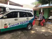 Blusukan Masuk Kampung, Polsek Panongan Gelar Vaksin Keliling