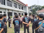 Kasubsektor Citra Raya Bersama Bhabinkmatibmas Panongan Imbau Komunitas Motor Untuk Tertib Berlalu Lintas