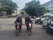 Pastikan Aksi Unras ASPSB Berjalan Aman dan Kondusif, Personel Brimob Banten Lakukan Patroli