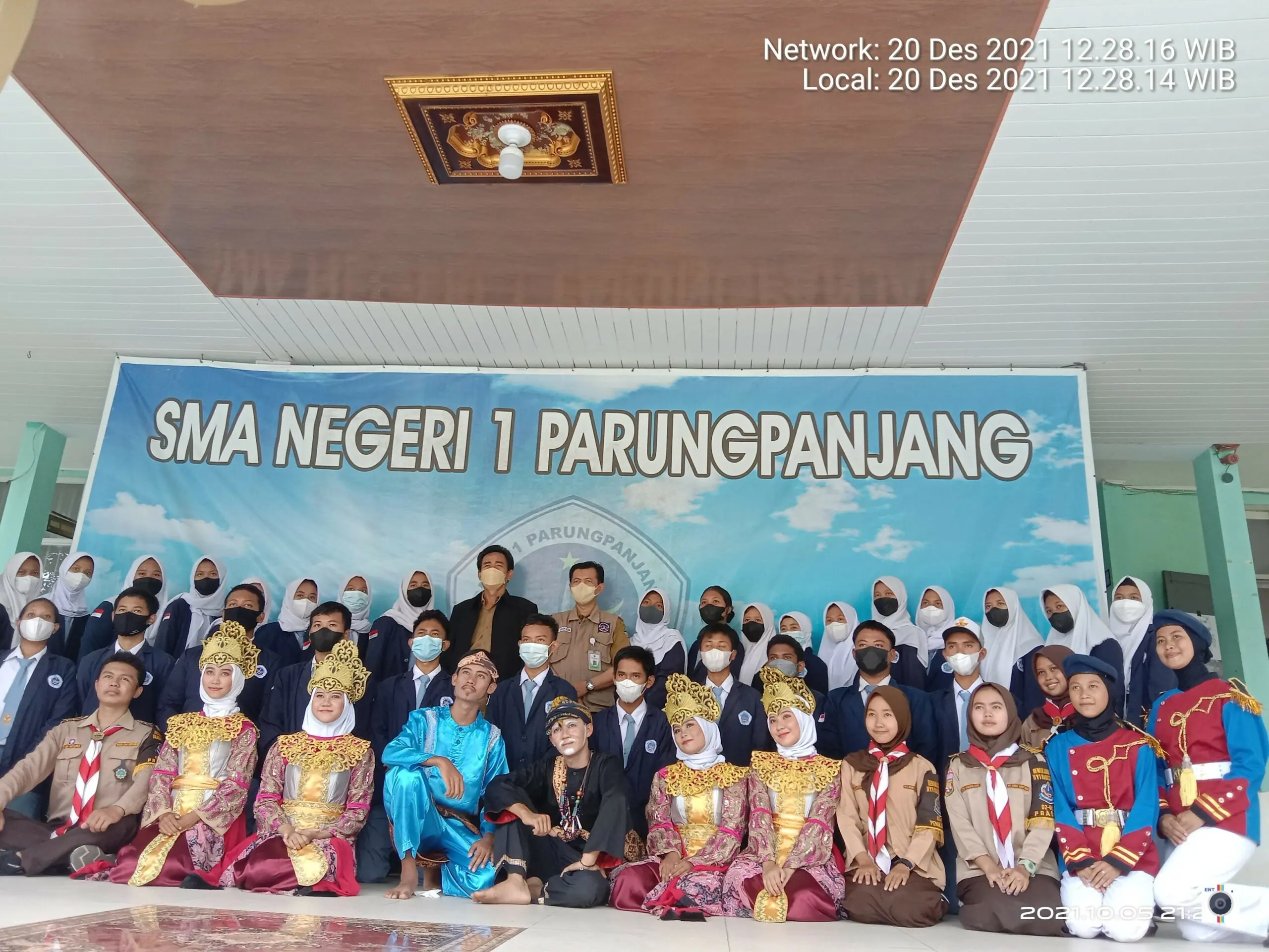 Disambut Tarian Tradisional, Pelaksanaan PKKS SMAN 1 Parungpanjang Berjalan Lancar