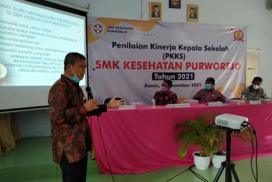 Dua Pengawas SMK Lakukan PPKS di SMK Kesehatan Purworejo