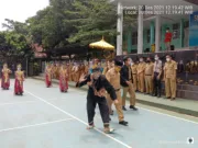 Disambut Tarian Tradisional, Pelaksanaan PKKS SMAN 1 Parungpanjang Berjalan Lancar