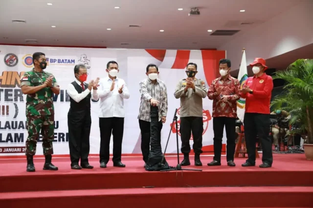 Mendagri Launching Pelaksanaan Vaksinasi Booster di Kepri