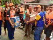 Selalu Siaga Bencana, Tim SAR Cintaldo SMK PN-PN2 Purworejo Bantu Korban Banjir