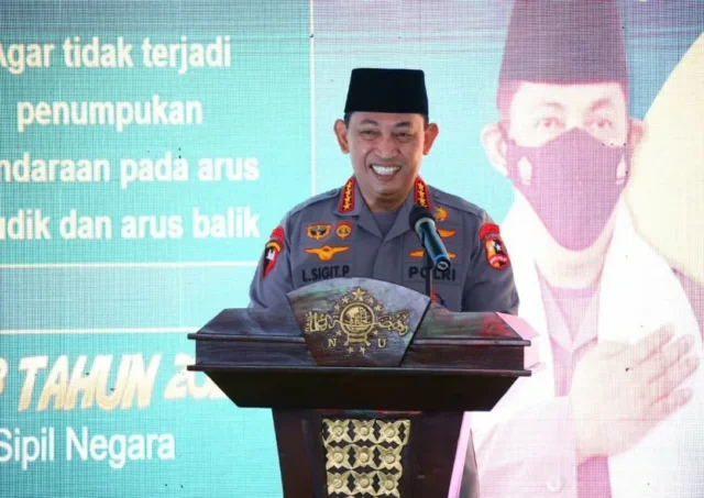 Tinjau Pelaksanaan 1 Juta Vaksinasi Booster, Kapolri Bicara Mudik Sehat dan Nyaman