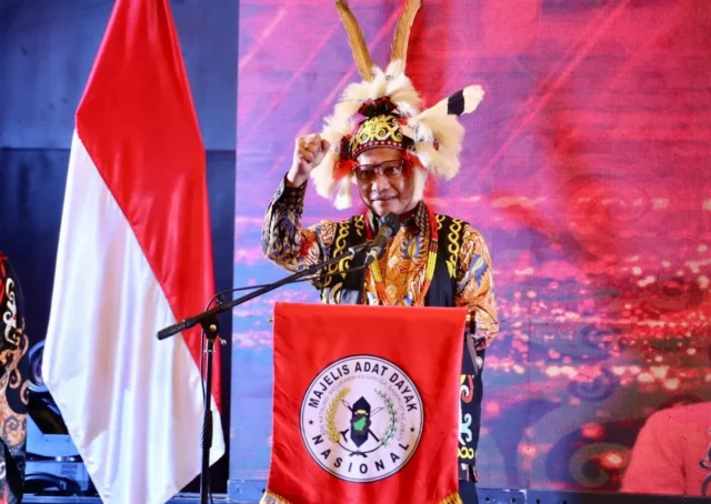 Di Rakernas Masyarakat Adat Dayak, Mendagri Sampaikan Pentingnya Merawat Keberagaman