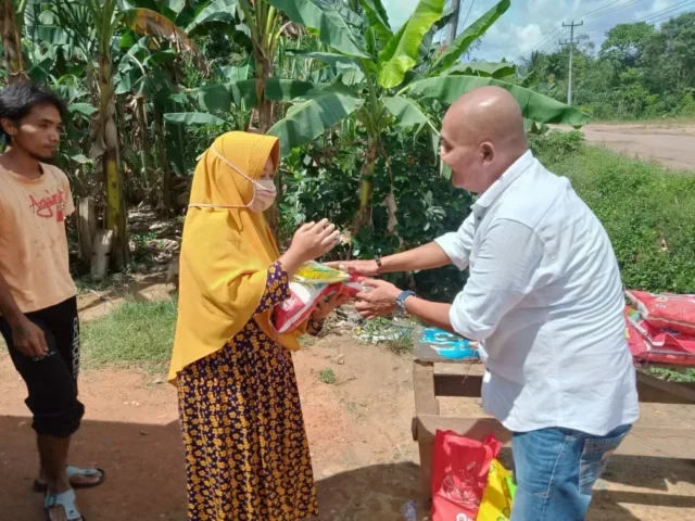 Komunitas Pengagum Romi Hariyanto (KPRH) kembali gelar kegiatan bakti sosial.