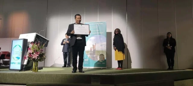 Bukti Nyata, Romi Hariyanto Terima Penghargaan Ramsar's Award.