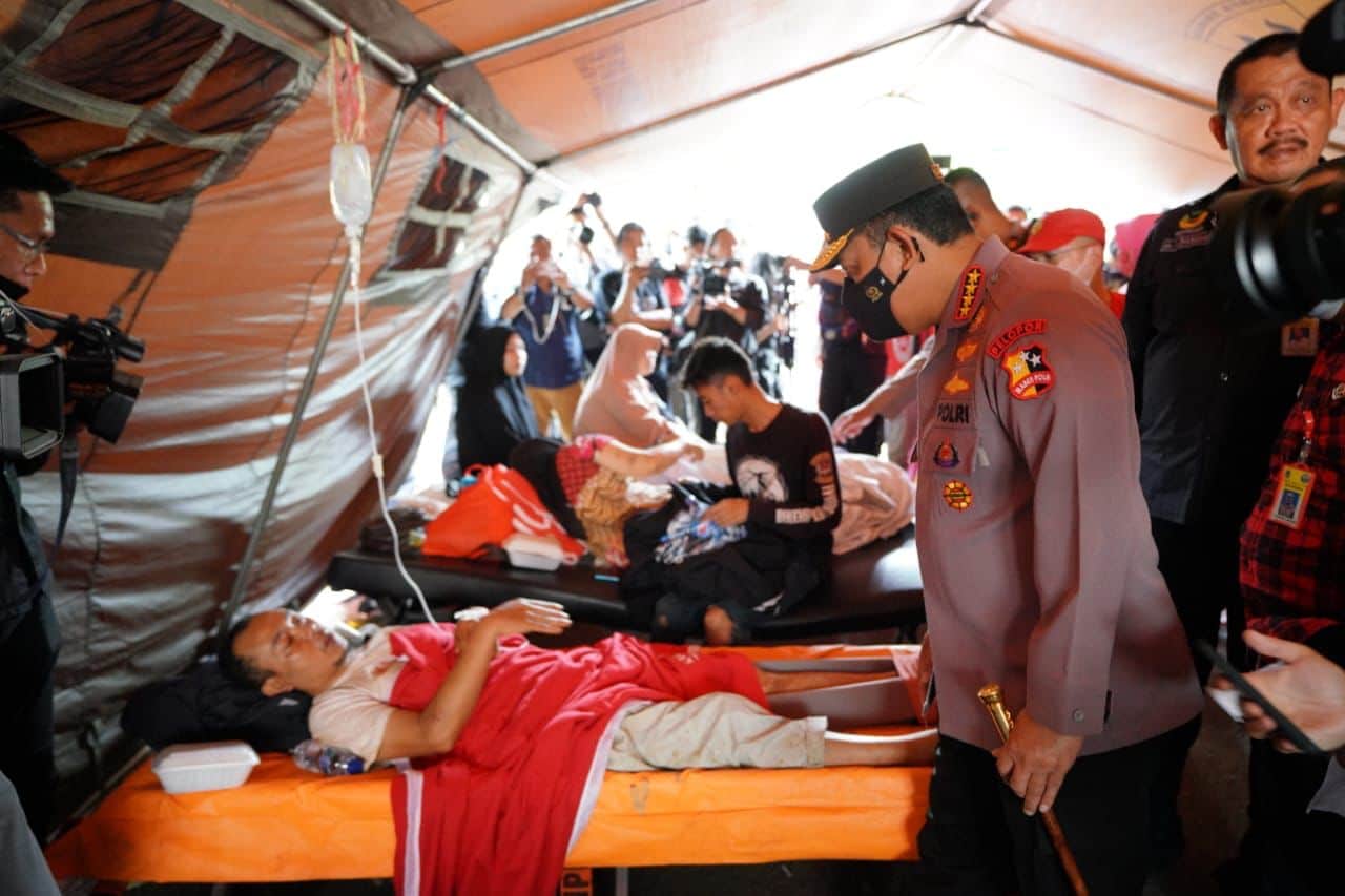 Kapolri Tinjau Lokasi Gempa Bumi Cianjur, Pastikan Warga dapat Bantuan Maksimal