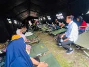 Presiden Jokowi Kunjungi Tenda Pengungsi Korban Gempa di Cianjur