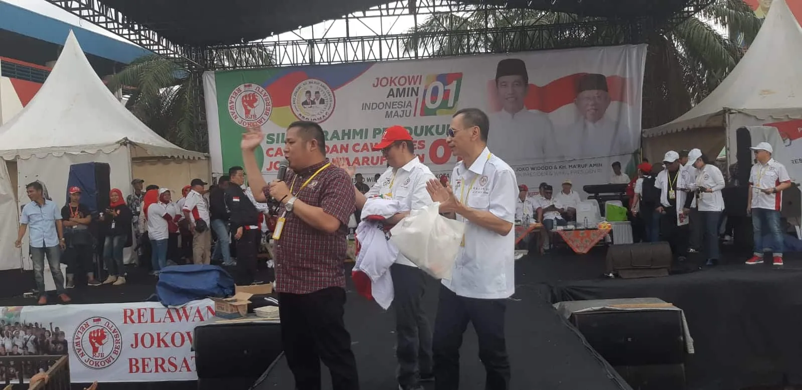 Djokas Siburian ketika memenangkan Joko Widodo di Pilpres. 