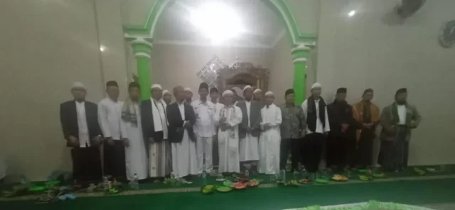 Sambut Tahun Baru 2023, Pemdes Purasari Bersama MUI dan BKMT Gelar Tabligh Akbar di Masjid Jami Nurul Iklhas