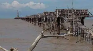 Beginilah  kondisi Pelabuhan Samudera, dan anehnya entah sudah berapa banyak anggaran negara yang disedot membangun Pelabuhan Samudra di Kabupaten Tanjung Jabung Timur. 