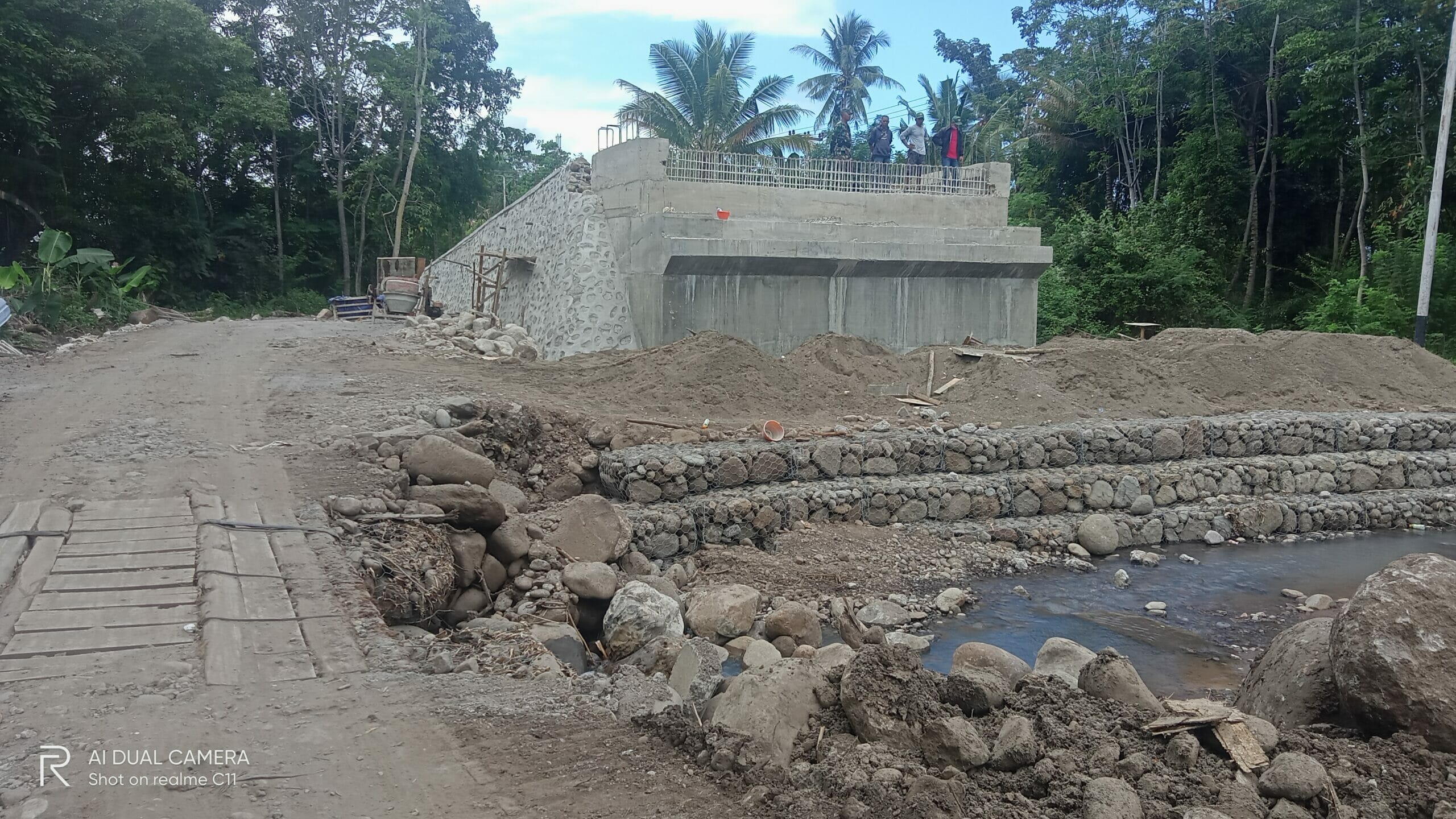 Pemdes Hilihintir, Kabupaten Manggarai,NTT Akan Membuat Perdes Tentang Pelarangan Penambangan Pasir,Batu Pantai Naga Kolang Dan Wae Maras