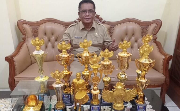 Gita Bahana Spensa Boyong 12 Piala Dalam Kejuaraan Marching Band Piala Raja Hamengkubuno