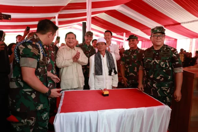 Bantu Atasi Kesulitan Air di Banten dan Jabar, Menhan Prabowo Resmikan 15 Titik Sumur Bor