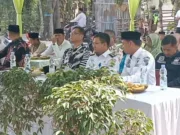 Di Dampingi Kades, Camat Sepatan Timur Resmikan Musholla Baitussallam